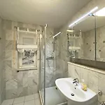 Residenz - 01 아파트 *